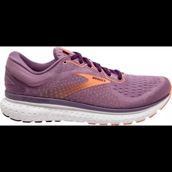 where are brooks running shoes made